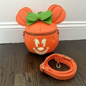 Loungefly Minnie Pumpkin Bag